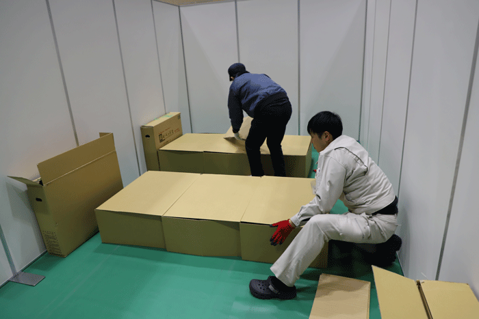 避難所設営の様子の画像